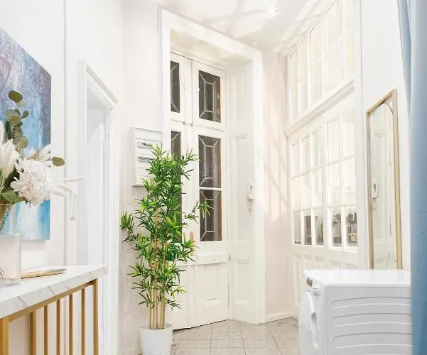 Spacious And Near Metro I Close To Parks I Akh * Βιέννη