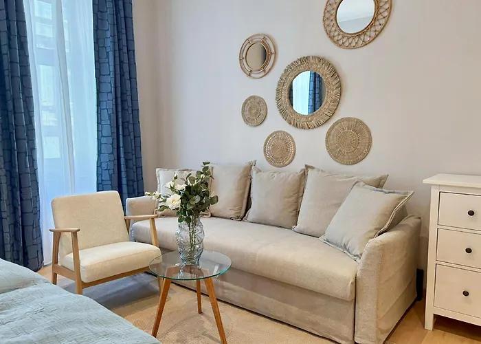 Spacious And Near Metro I Close To Parks I Akh Διαμέρισμα Βιέννη